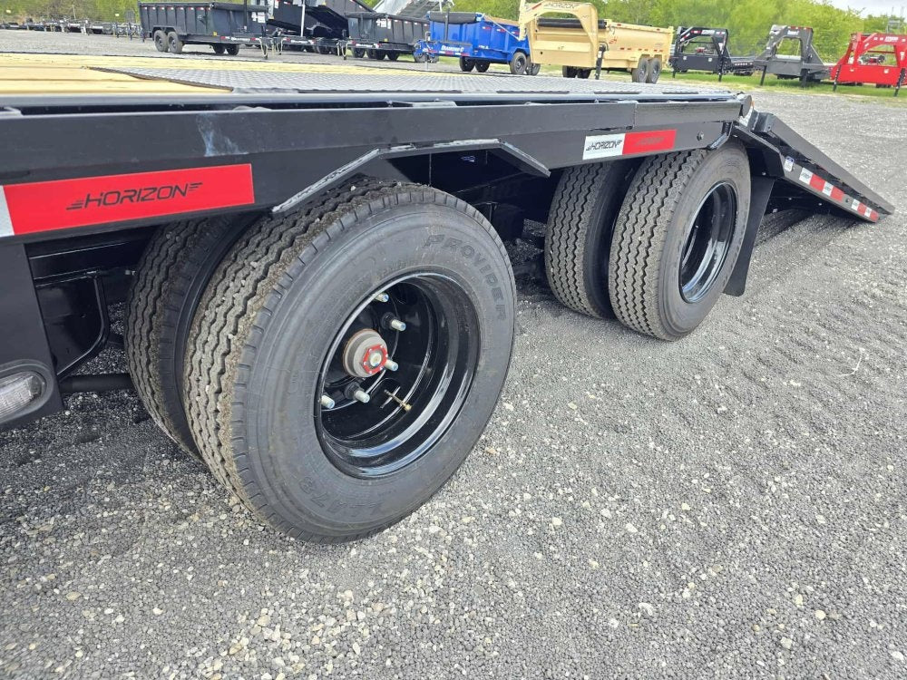 36' HYZ Gooseneck Flat deck Hydraulic Dovetail - Hydraulic Dovetail - Stryker Dealership Group