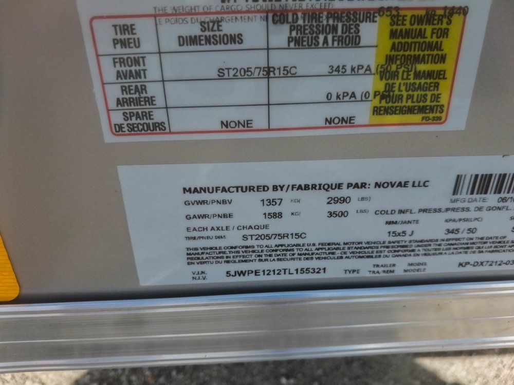 6 x 12 DX 3K Flat Top V Nose Enclosed (1) - 3500 lb Axle 155321