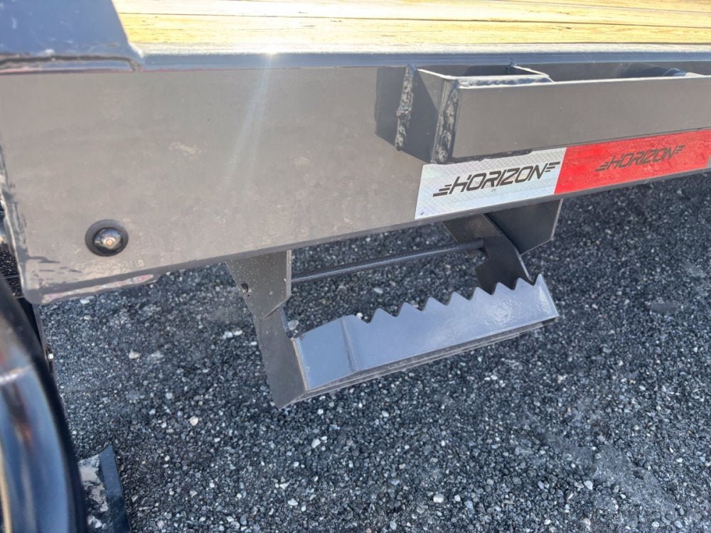 40' FHZ Gooseneck Deckover (2) 10K Axles Mega Ramps 12442 - Stryker Dealership Group