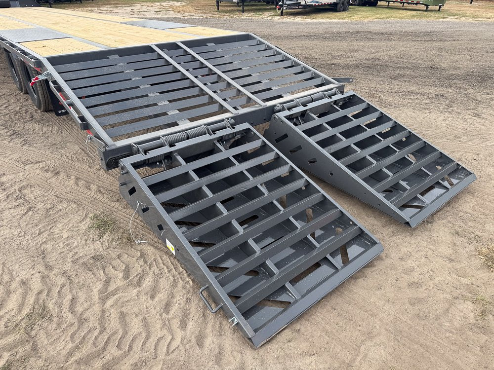 40' FHZ Gooseneck Deckover (2) 12K Axles Mega Ramps 25.9 GVWR 13079 - Stryker Dealership Group