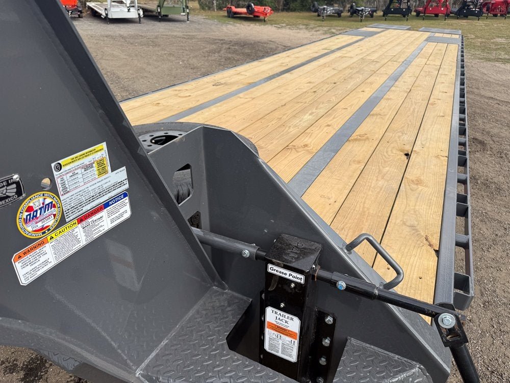 40' FHZ Gooseneck Deckover (2) 12K Axles Mega Ramps 25.9 GVWR 13079 - Stryker Dealership Group