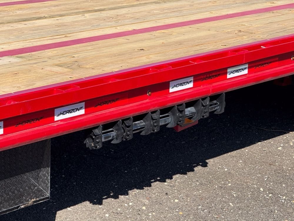 40' FHZSS Gooseneck Deckover (2) 10K Axles Super Single 18 Ply Tires Mega Ramps 8385 - Stryker Dealership Group