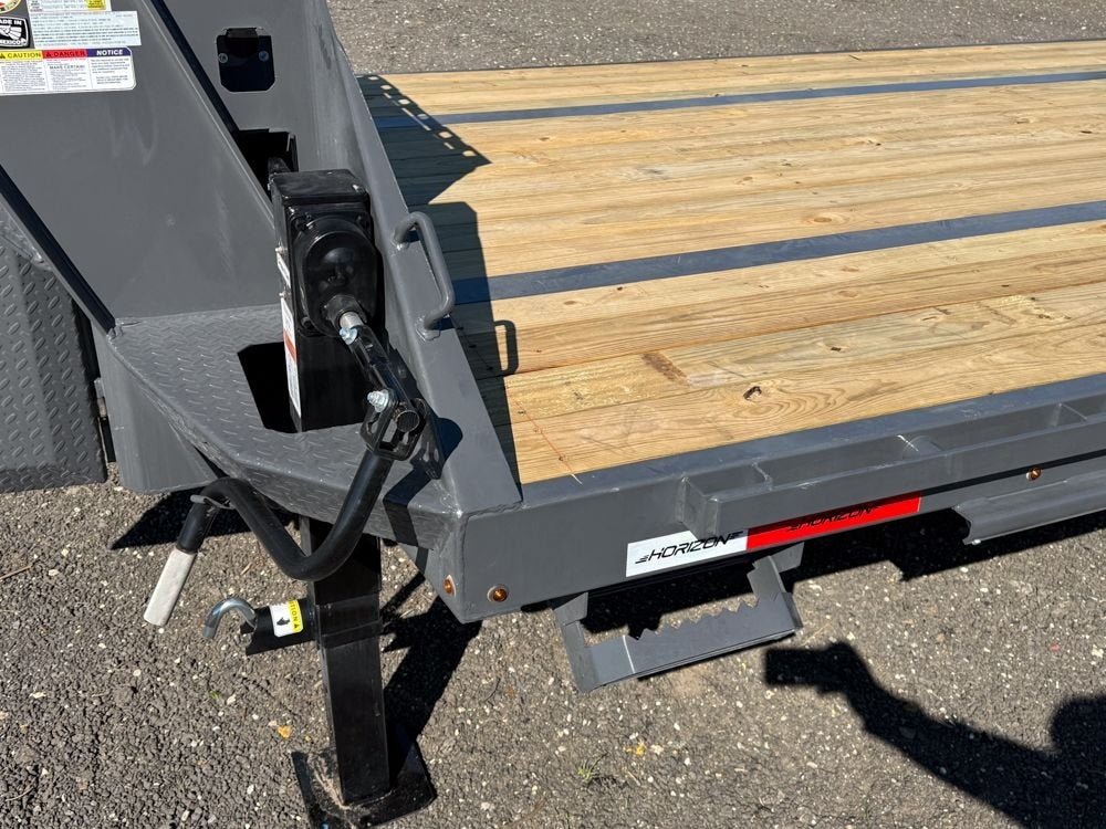 40' FHZSS Gooseneck Deckover (2) 10K Axles Super Single 18 Ply Tires Mega Ramps 8401 - Stryker Dealership Group