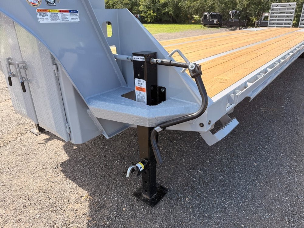 40' Horizon FHZ Gooseneck Dual Wheel Deckover Trailer Mega Ramps - (2) 12K Axles 015676 - Stryker Dealership Group