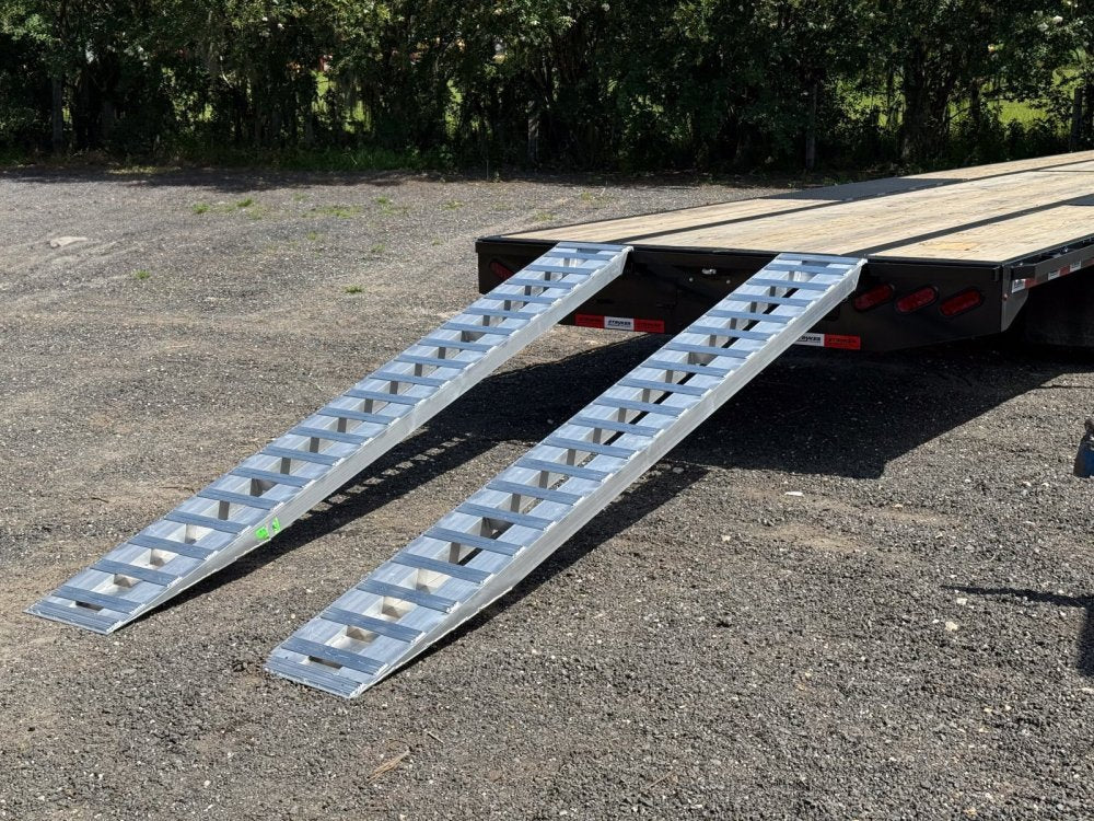 40' Hotshot Elite Gooseneck SD 10k Axles - Derated 12k GVWR - 18ply Tires & Spare & 10' Aluminum Ram 003208 - Stryker Dealership Group