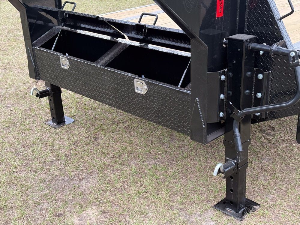 40' Stryker Gooseneck Hotshot Non-CDL Deckover Trailer Mega Ramps - (2) 7K Axles 004494 - Stryker Dealership Group