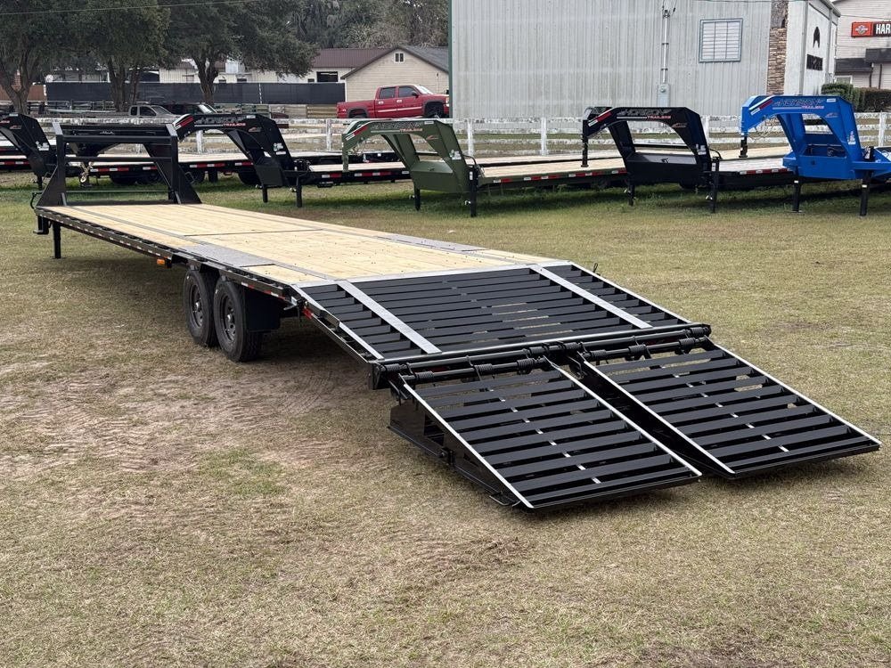 40' Stryker Gooseneck Hotshot Non-CDL Deckover Trailer Mega Ramps - (2) 8K Axles 867 - Stryker Dealership Group
