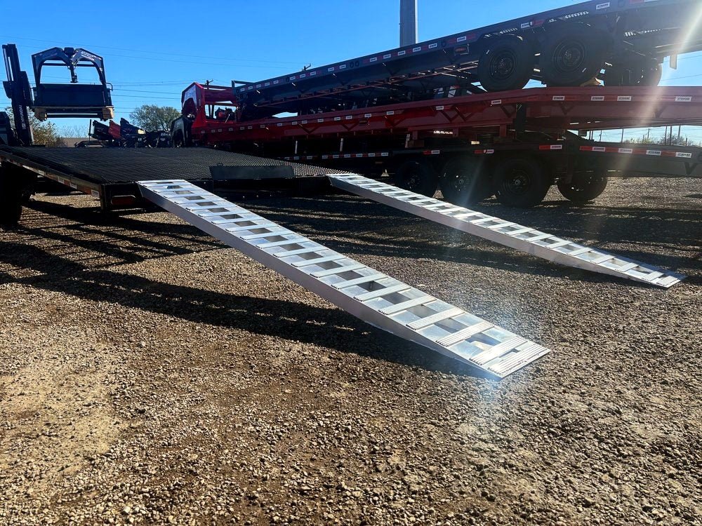 40' Stryker Gooseneck Mesh Deck Multi Car Hauler - (2) 8k Axles - 12k GVWR Derated 004671 - Stryker Dealership Group