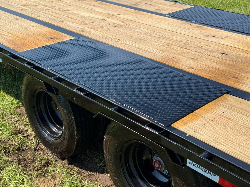 40' FHZ Gooseneck Deckover (2) 10K Axles Mega Ramps - Dual Wheel Deckover/DO 10K MR DW - Stryker Dealership Group