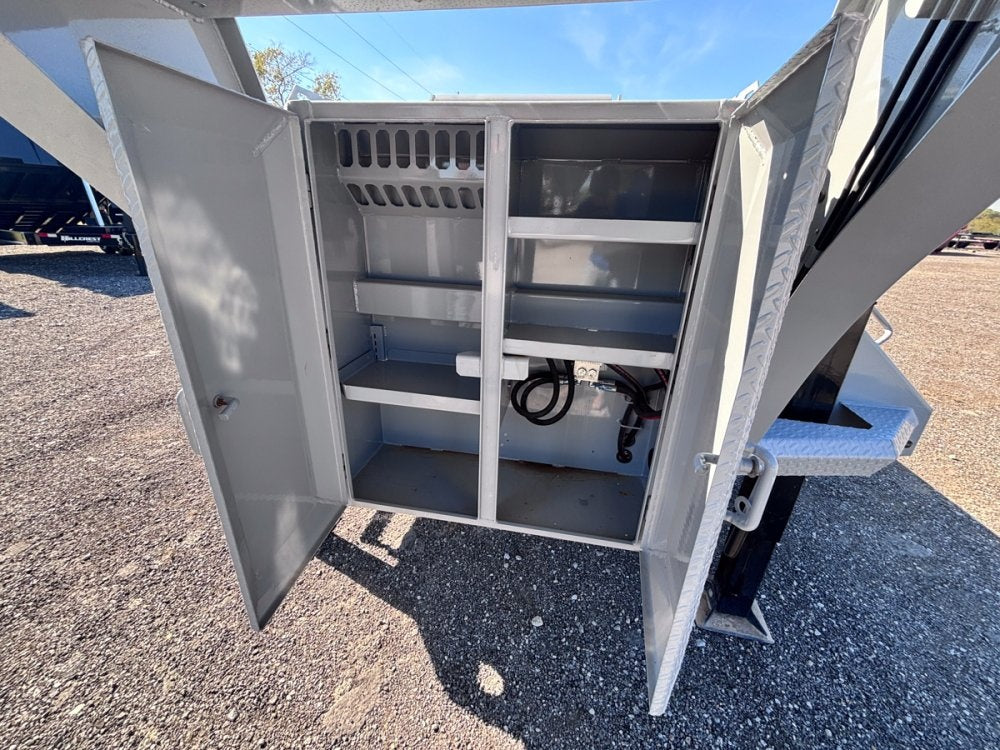 40' FHZ Gooseneck Deckover (2) 10K Axles Mega Ramps - Hydraulic Jacks - Dual Wheel Deckover/DO 10K MR DW - Stryker Dealership Group