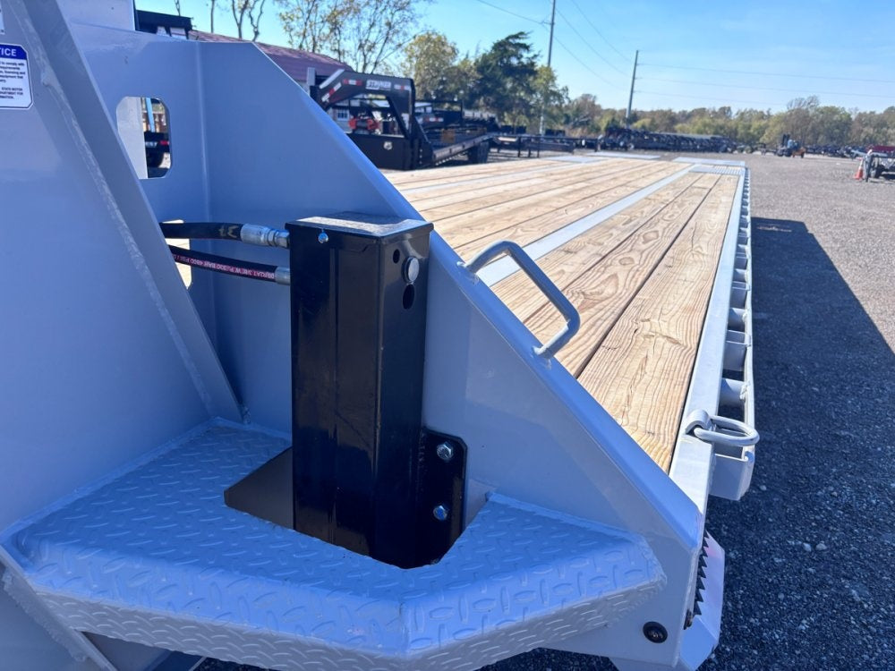 40' FHZ Gooseneck Deckover (2) 10K Axles Mega Ramps - Hydraulic Jacks - Dual Wheel Deckover/DO 10K MR DW - Stryker Dealership Group