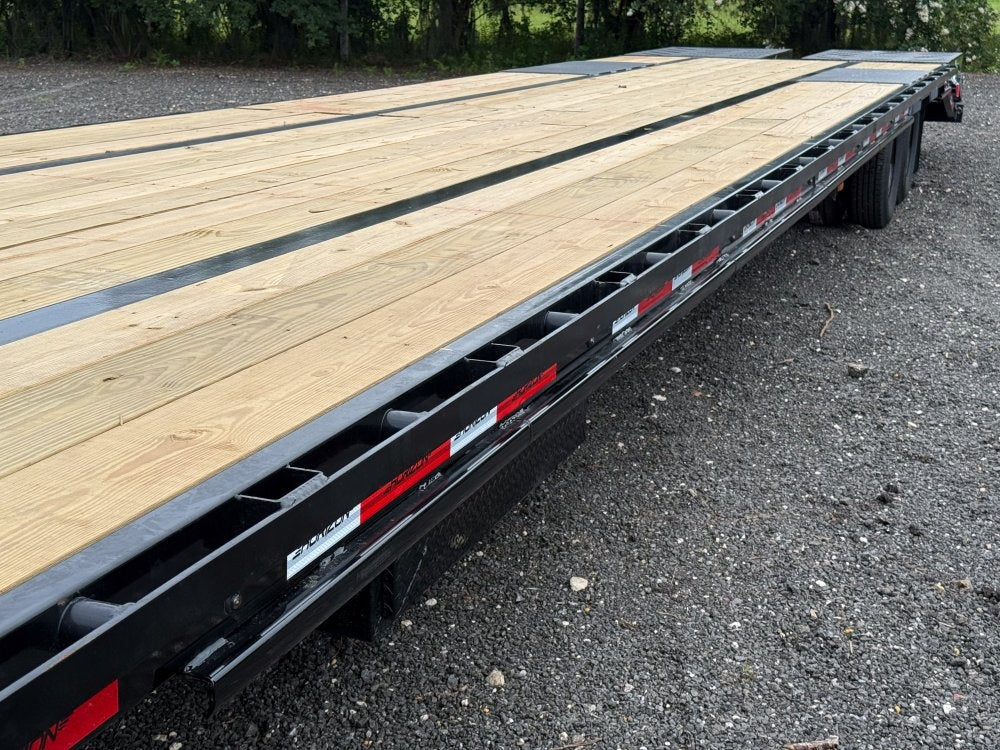 40' FHZ Gooseneck Deckover (2) 12K Axles Mega Ramps 25.9 GVWR, Hydraulic Jacks - 12K MR/Deckover Trailers - Stryker Dealership Group