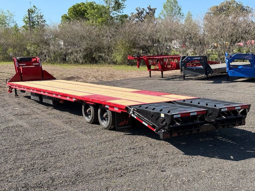 40' FHZSS Gooseneck Deckover (2) 10K Axles Super Single 18 Ply Tires Mega Ramps - Deckover Trailers/Hotshot - Stryker Dealership Group
