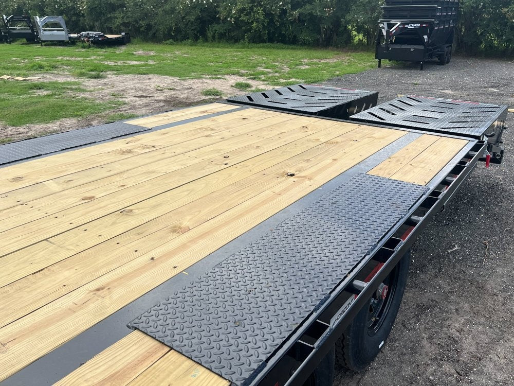 40' FTZ Gooseneck (2) 8k Axles - Mega Ramps - 16k GVWR - 14ply Tires plus Spare - 16# IB - Ratchet R - 8K MR/Deckover Trailers - Stryker Dealership Group