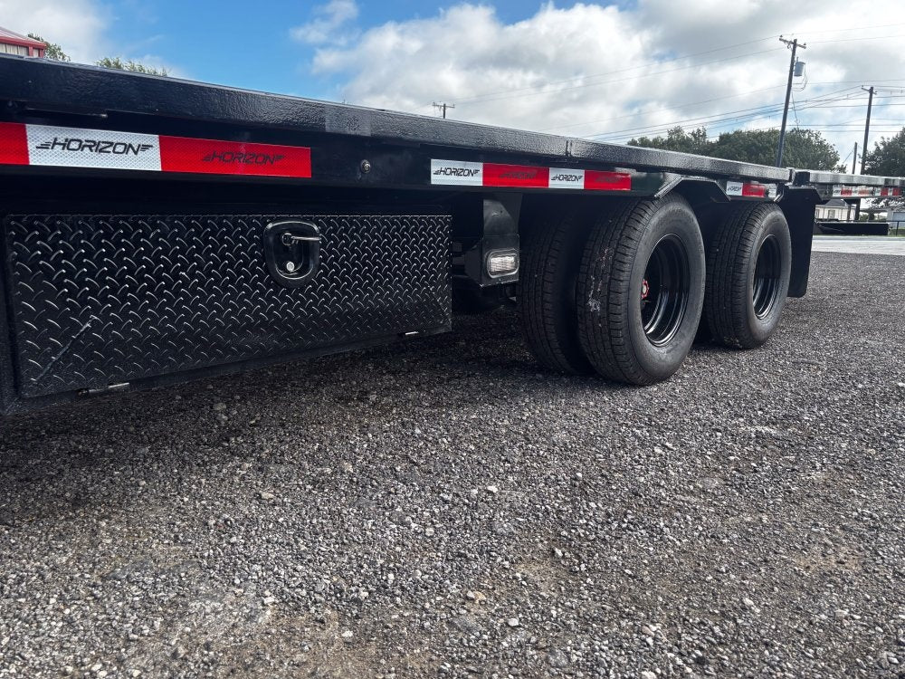 40' FYZ Gooseneck Flat deck Hydraulic Dovetail 12K Axles - Hydraulic Dovetail - Stryker Dealership Group