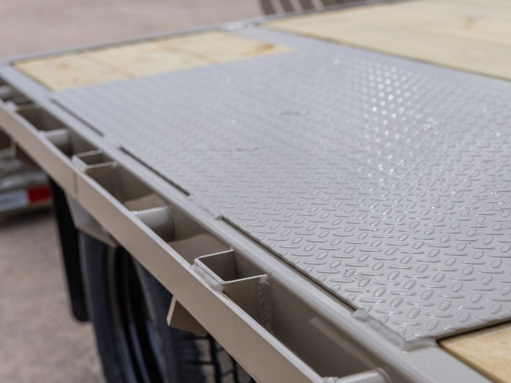 40' Horizon FHZ Gooseneck Dual Wheel Deckover Trailer Mega Ramps - (2) 10K Axles - Dual Wheel Deckover/DO 10K MR DW - Stryker Dealership Group