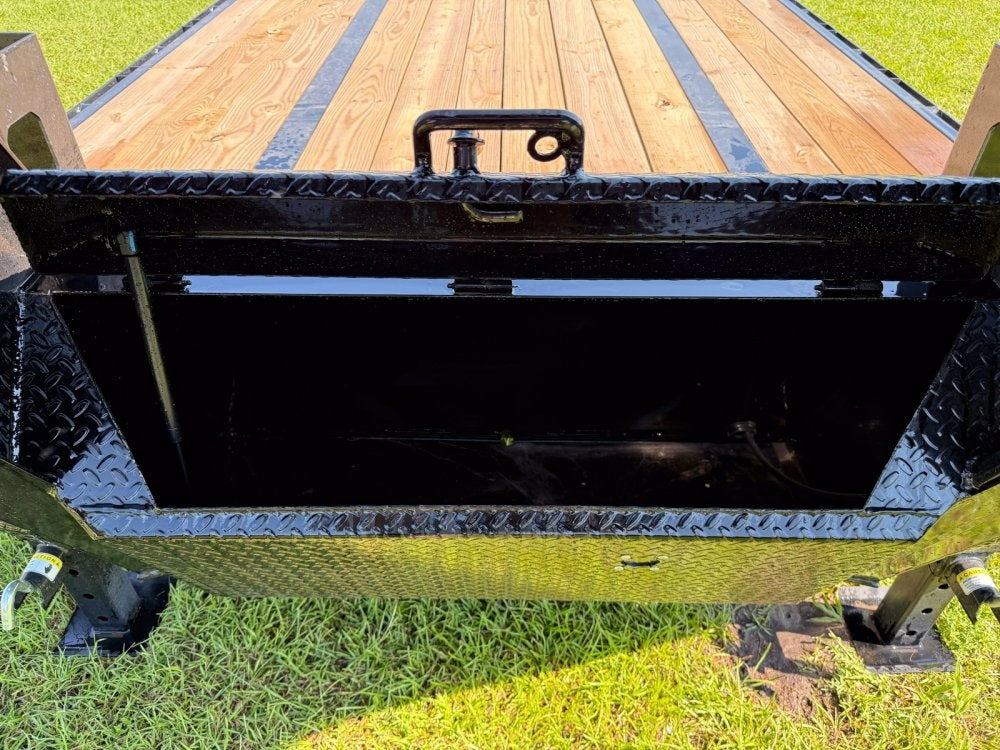 40' Horizon FHZ Gooseneck Dual Wheel Deckover Trailer Mega Ramps - (2) 12K Axles - Dual Wheel Deckover/DO 12K MR - Stryker Dealership Group