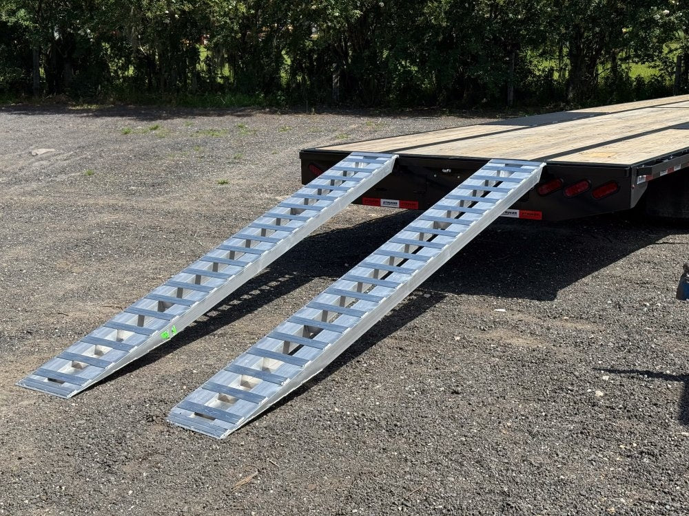 40' Hotshot Elite Gooseneck SD 10k Axles - Derated 12k GVWR - 18ply Tires & Spare & 10' Aluminum Ram - 10K SD SS/Deckover Trailers - Stryker Dealership Group