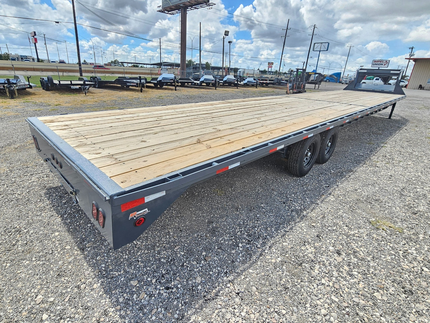 40' Straight Deck ECO with 14 ply Tires + Torque Tube ECO40GN7KGRYSD+TT - Ghost 40ft Flatdeck Slide in Ramps - Stryker Dealership Group