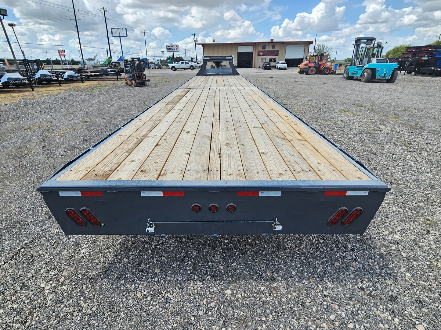 40' Straight Deck ECO with 14 ply Tires + Torque Tube HDT-GN40SD+TT-CG - Ghost 40ft Flatdeck Slide in Ramps - Stryker Dealership Group