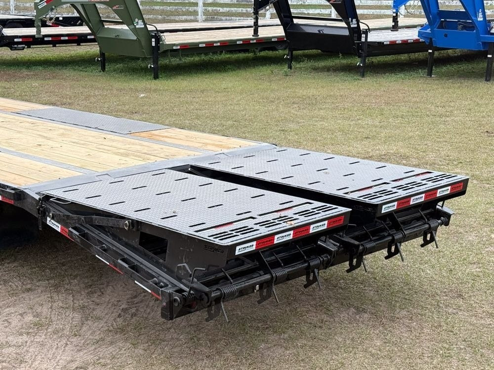 40' Stryker Gooseneck (2) 10K Axles Mega Ramps 18 Ply Tires - Derated - Deckover Trailers/Hotshot - Stryker Dealership Group