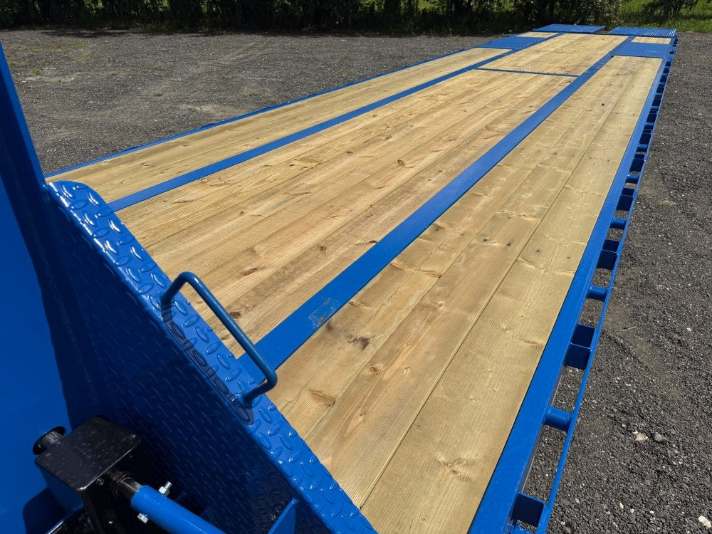 40' Stryker Gooseneck (2) 12K Axles Mega Ramps Dual Wheels - 12K MR/Deckover Trailers - Stryker Dealership Group