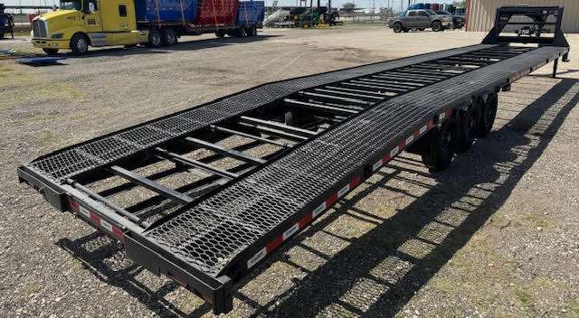 44' Mesh Gooseneck 3 - 7k Axles 001370 - Stryker Dealership Group