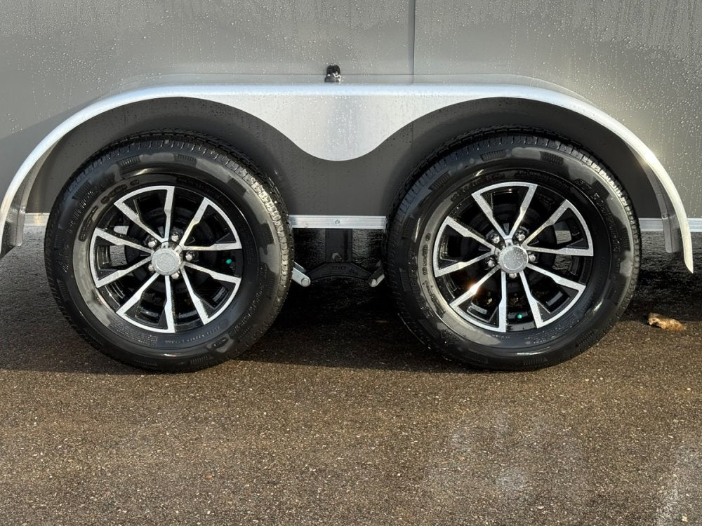 7 x 14 Look Trailers ST DLX Flat Top V Nose Enclosed Trailer - (2) 3.5k lb Axles - Enclosed - Stryker Dealership Group