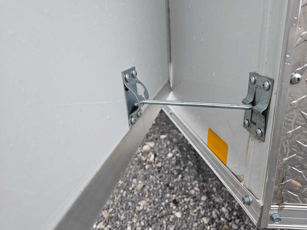 7' x 16' Traverse DLX Flat Top V Nose (2) - 3500 lb Axle - Enclosed - Stryker Dealership Group