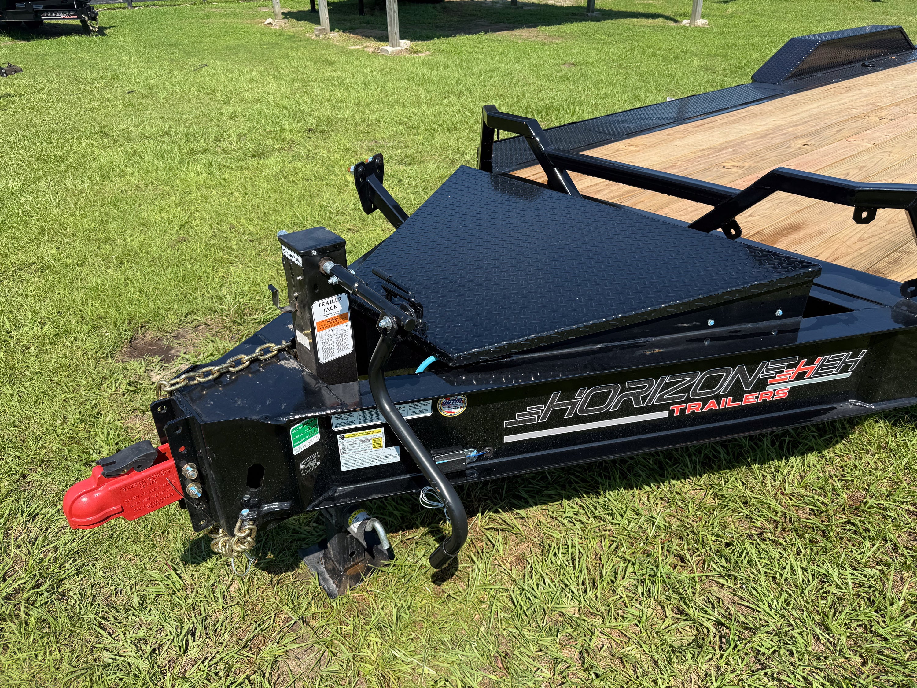Horizon HEH Drive Over Fenders Bumper Pull Equipment Trailer
