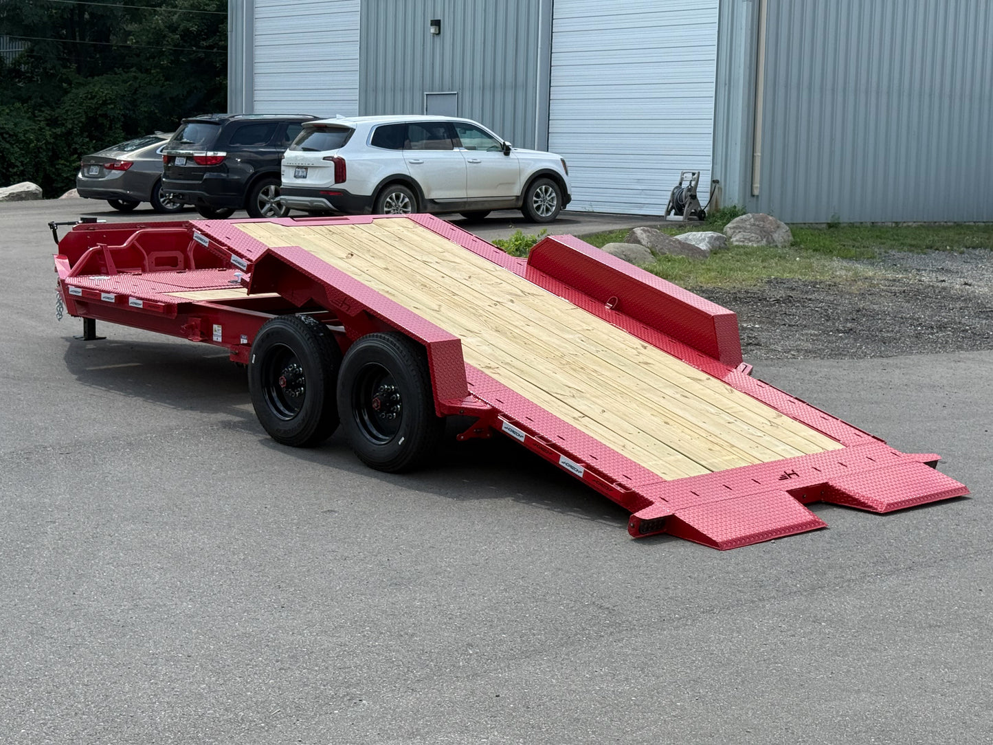 Horizon HET Bumper Pull Tilt Trailer
