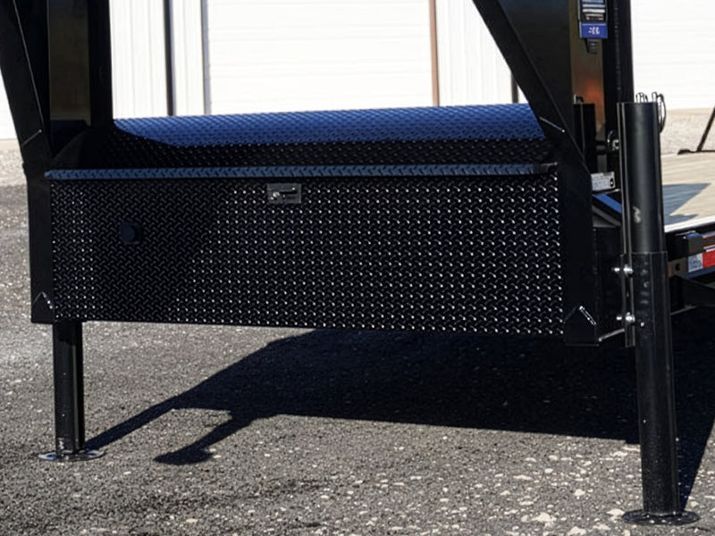 Diamond Plate Neck Box with Gas Shock Lid