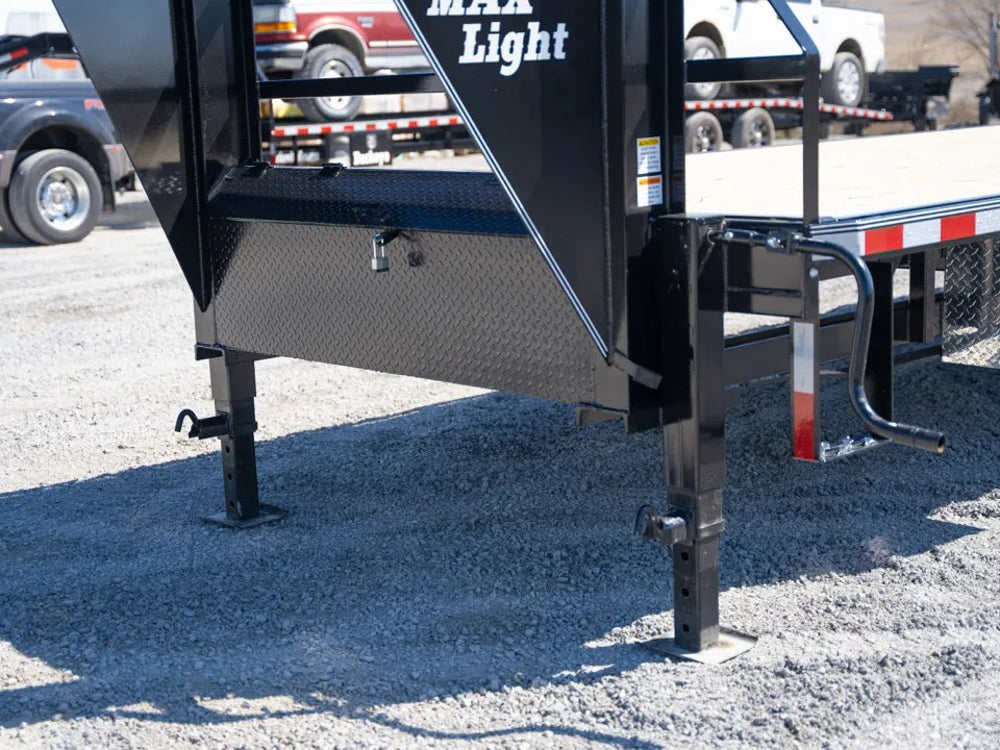 Max Light 40′ Gooseneck Flatbed Trailer