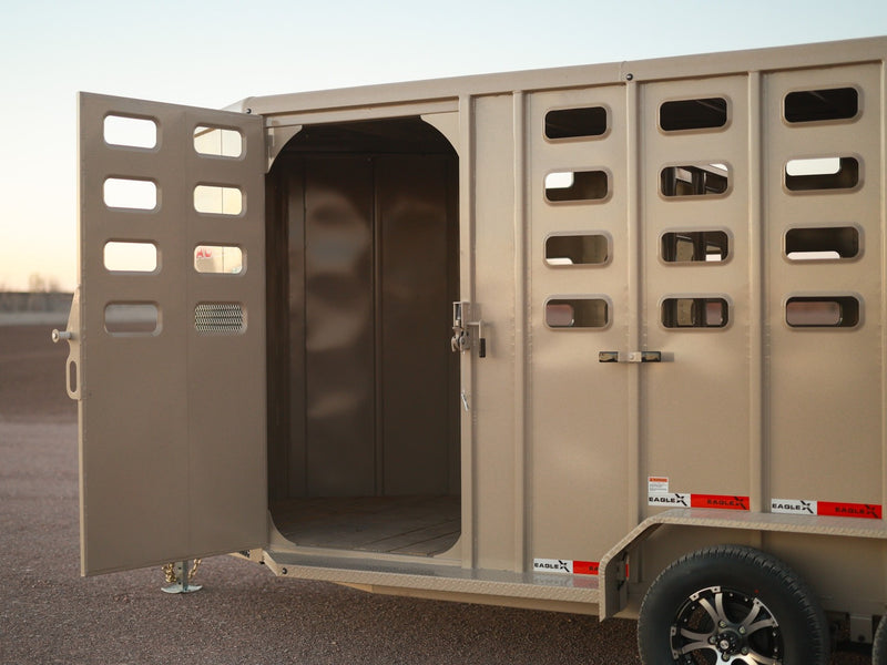 Highly Versatile Livestock & Cargo Setup