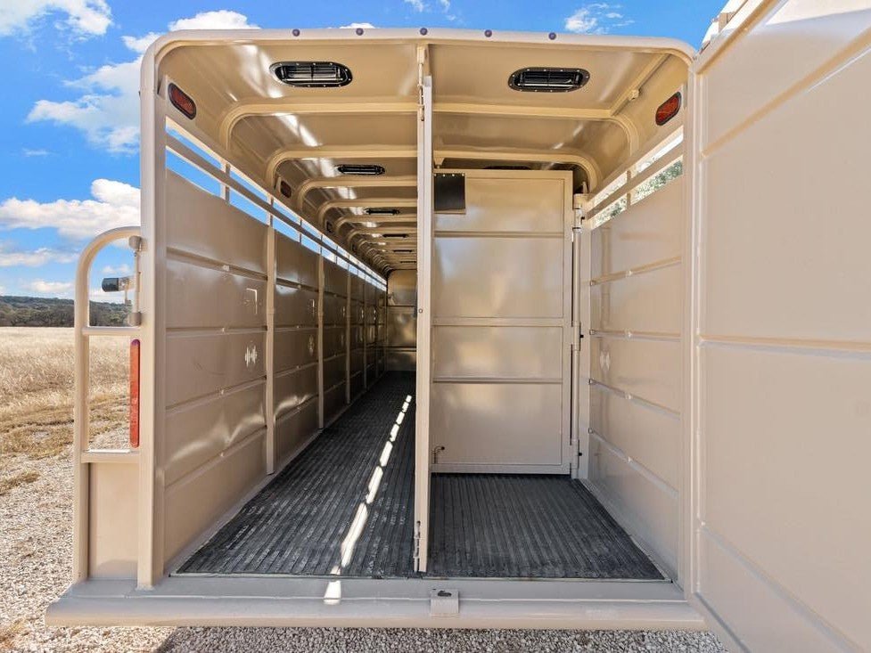 Big Bend Gooseneck Livestock Trailer - Stryker Dealership Group