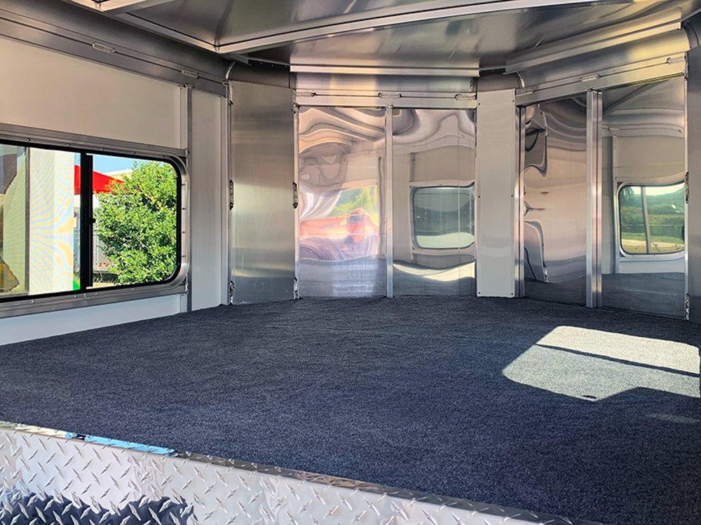 Charter TR SE Gooseneck Trailer - Stryker Dealership Group