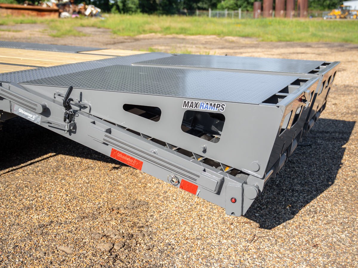 Diamond C FMAX Dual Wheel Deckover Trailer - Stryker Dealership Group