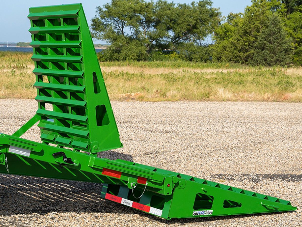 Diamond C FMAX Dual Wheel Deckover Trailer - Stryker Dealership Group