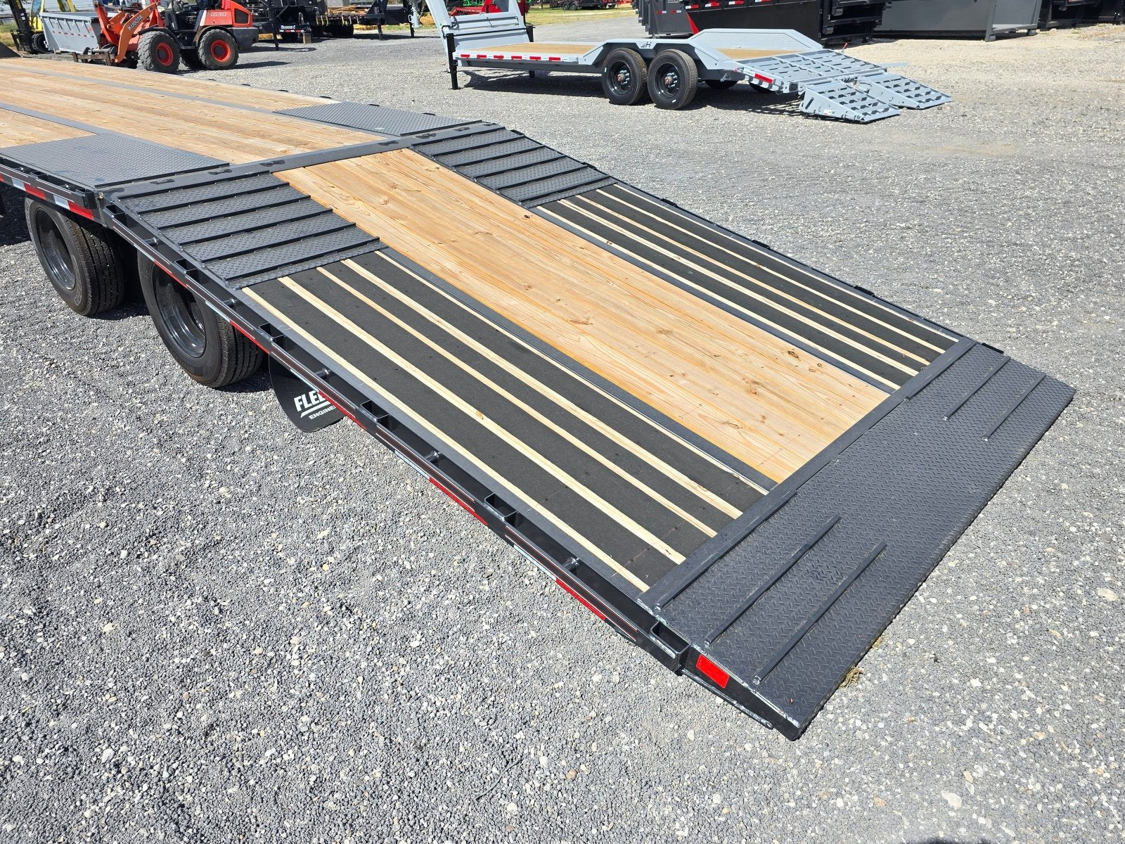 Diamond C FMAX HD Hyrdraulic Dovetail - Stryker Dealership Group
