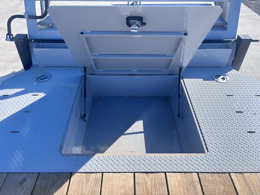 Horizon EWZ Gooseneck Equipment Trailer - Stryker Dealership Group