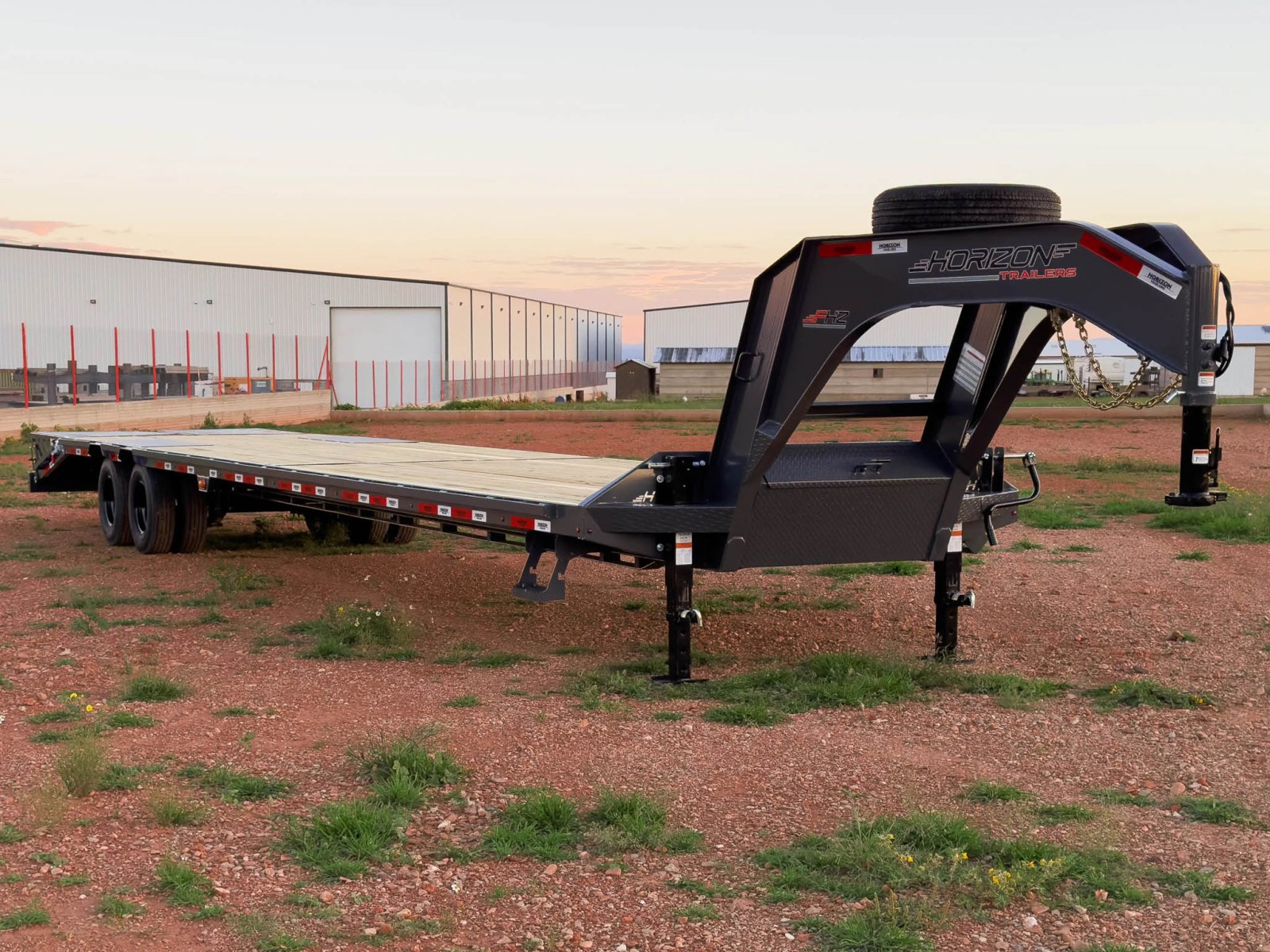 Horizon FHZ Gooseneck Flatbed - Stryker Dealership Group