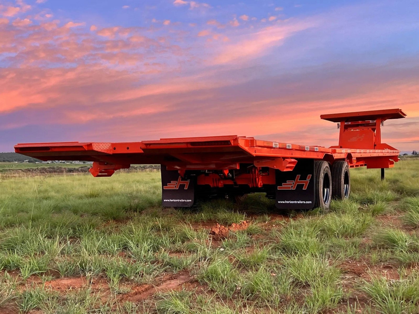 Horizon HYZ Hydraulic Flatdeck Trailer - Stryker Dealership Group