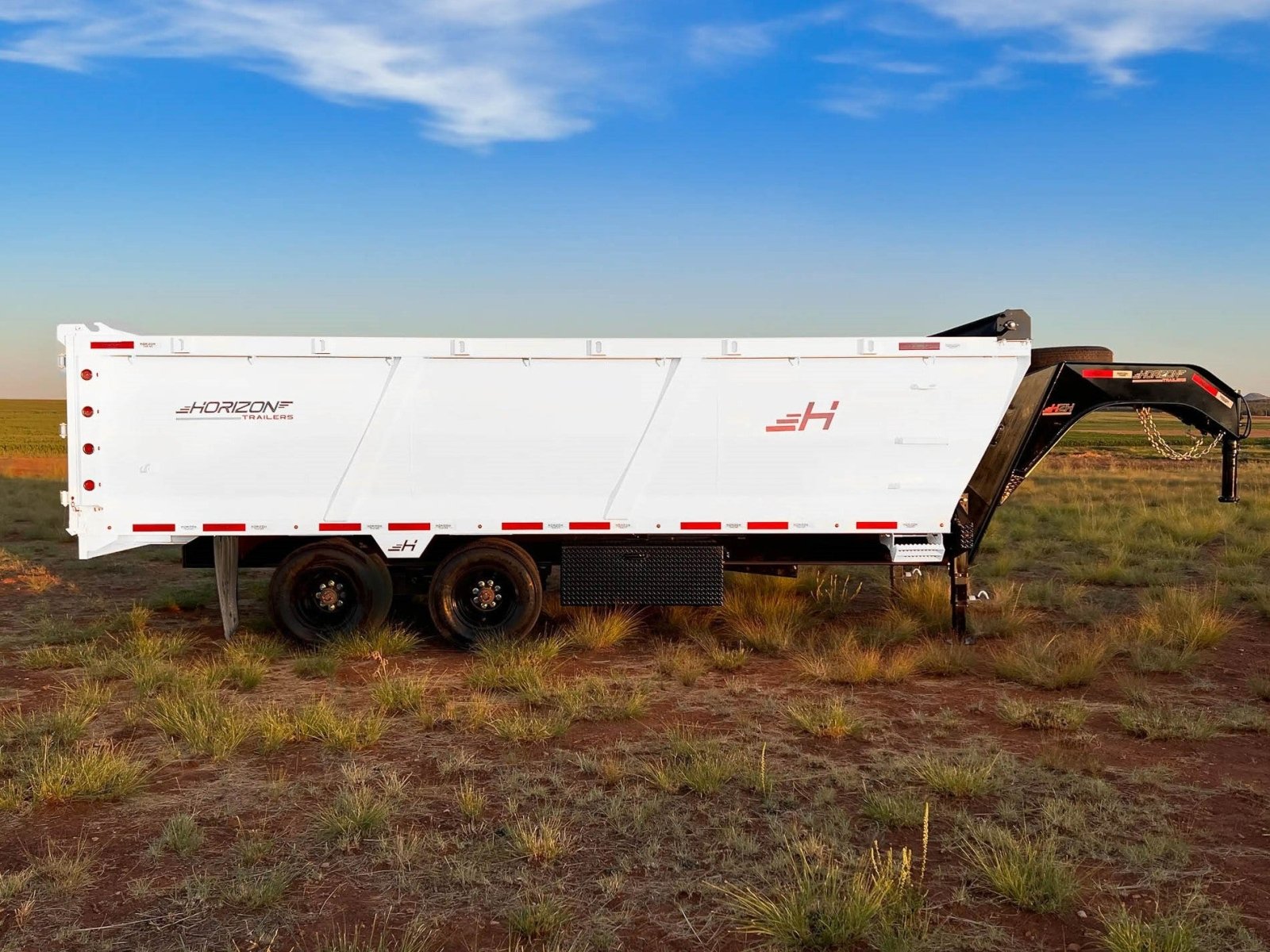 Horizon HZH Dump Trailer - Stryker Dealership Group