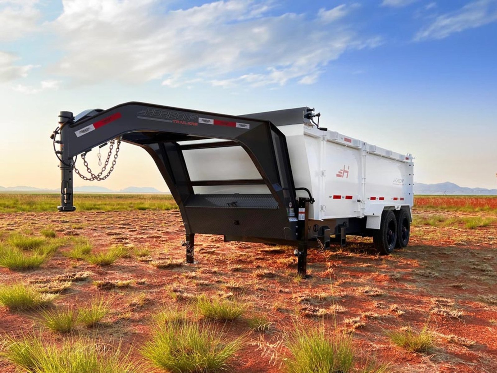 Horizon HZX Dump Trailer - Stryker Dealership Group