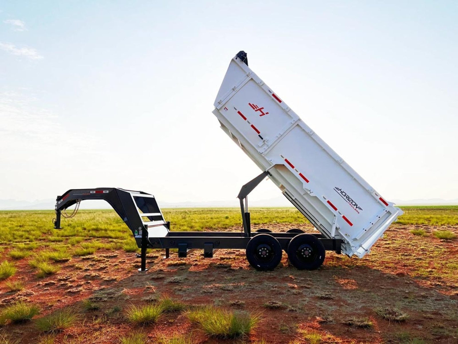 Horizon HZX Gooseneck Dump Trailer – Stryker Dealership Group
