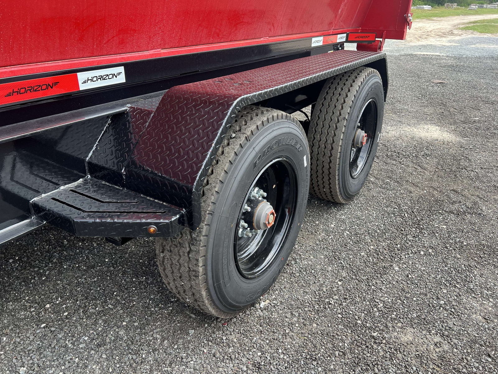 Horizon 16' HRD GN Roll off Bundle (2) 10k Axles + 3 Bins w/ 6' Walls HZN16GN10K6FTEDZ3REDTX - Ghost ROP - Stryker Dealership Group