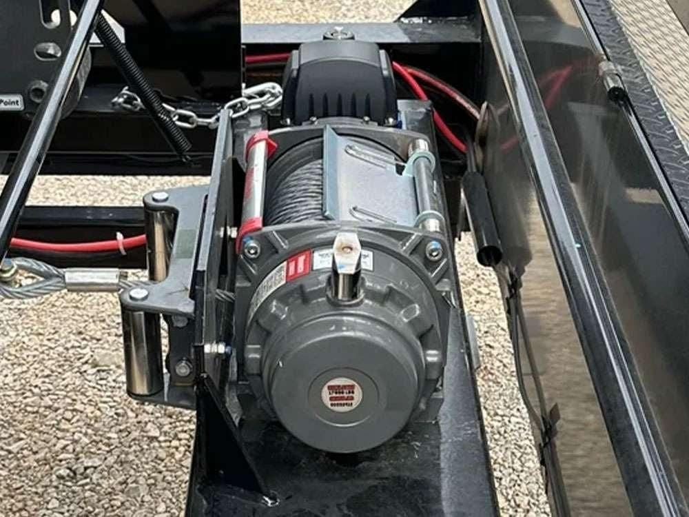 Horizon 16' RDZ GN Roll off Bundle (2) 8k Axles + 3 Bins w/ 4' Walls HZN16GN8K4FTEDZ3BLKTX - Ghost ROP - Stryker Dealership Group