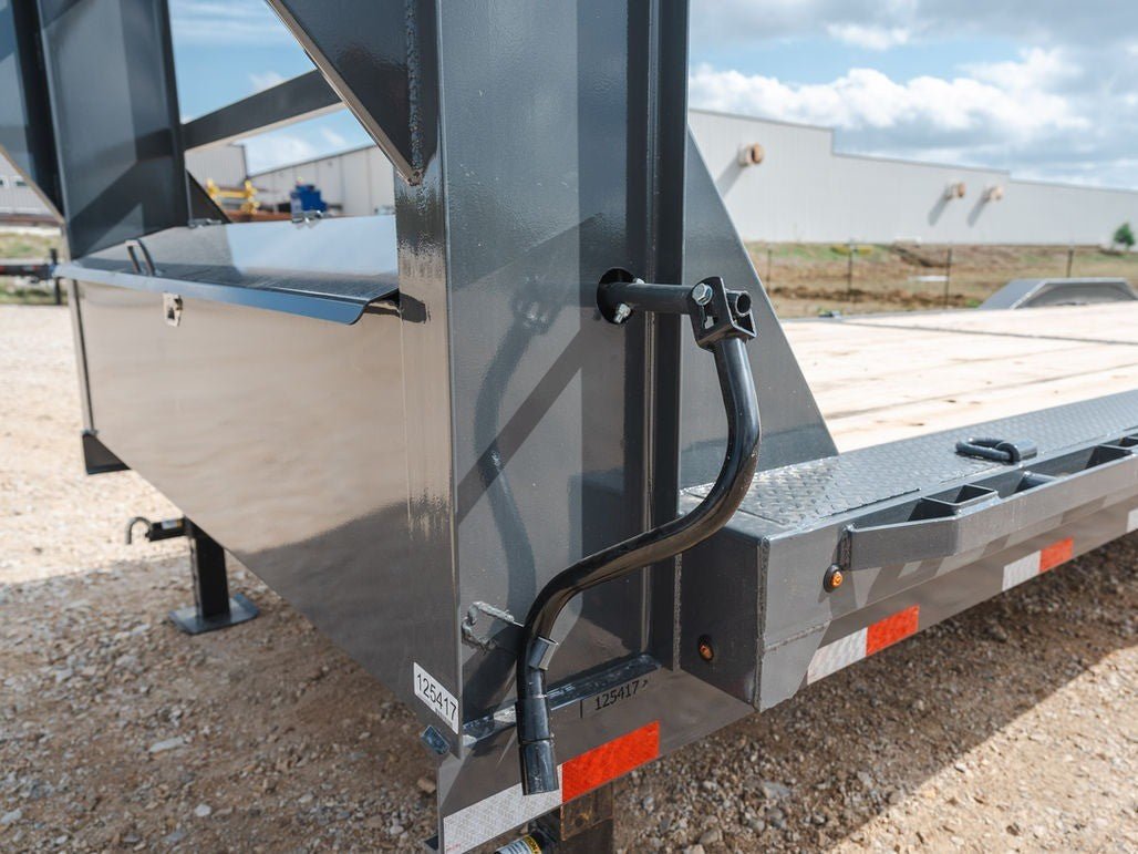 Lamar H8 Gooseneck Equipment Trailer - Stryker Dealership Group
