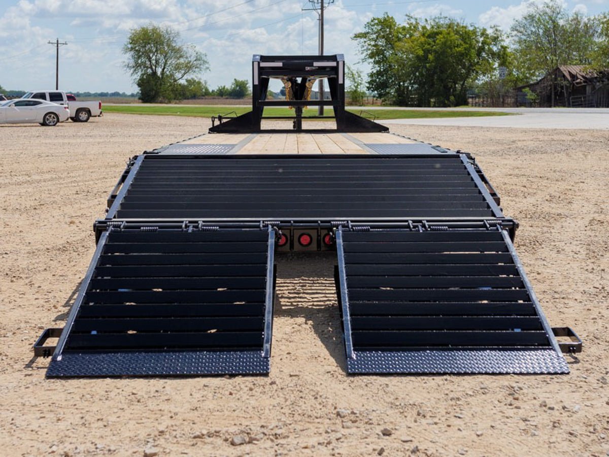 Norstar FXG Gooseneck Deckover Trailer - Stryker Dealership Group