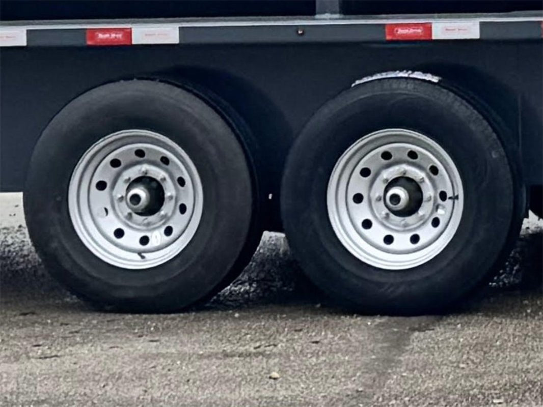 Round House Industries Gooseneck Livestock Trailer - Stryker Dealership Group